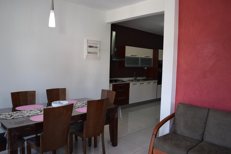 Others 5, Lotus Villa, Black River