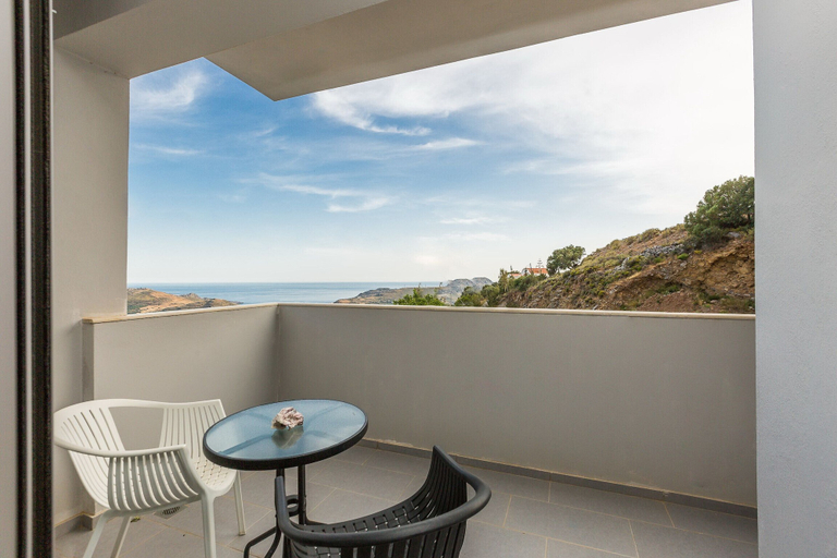 Others 5, Sunset Maisonettes, Crete
