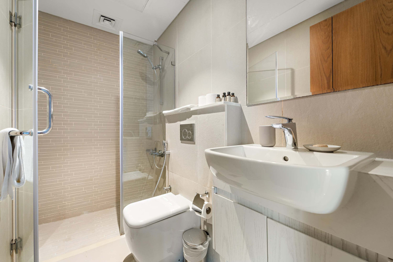 Room 4, Silkhaus New 2bdr in Julphar Near Adgm, Abu Dhabi City