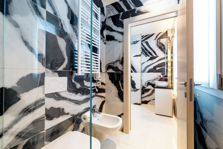 Bathroom 4, MW apartments, Milano