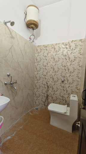 Bathroom 3, Sudarshan Home Stay, Varanasi