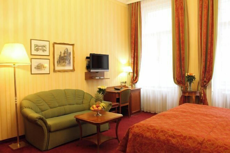 Room 5, Pension Opera Suites I Self Check IN, Wien