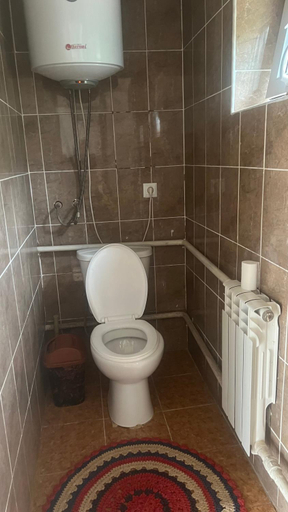 Bathroom 3, Nazgul huest house 0559-552807, Jaiyl