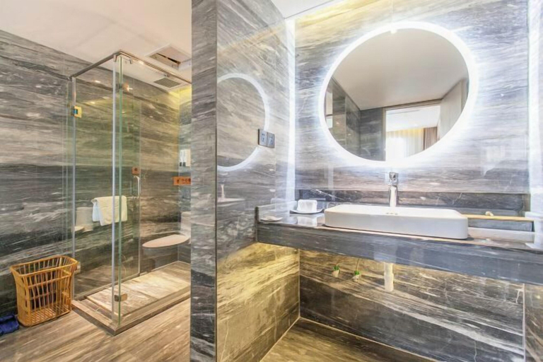 Bathroom 4, Jiasheng International Hotel, Xianning