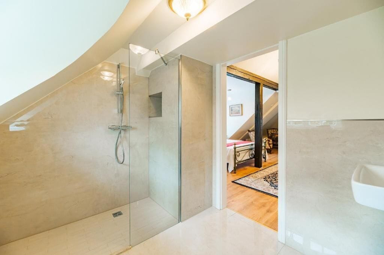 Bathroom 5, Nove Verde, Bremen