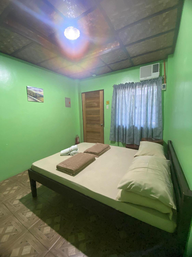 Bedroom 2, In-N-Out Hostel, Siquijor
