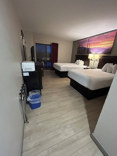 Room 3, Park Inn, Chittenden
