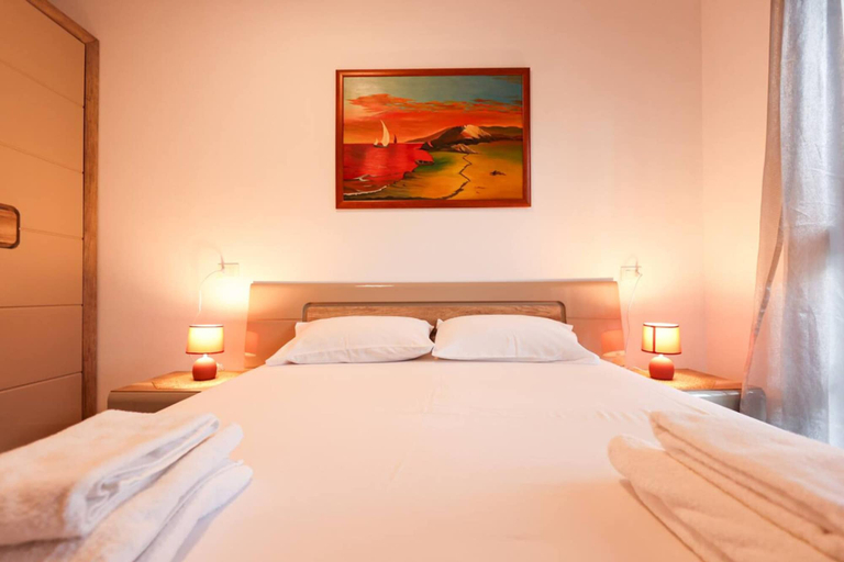Room 4, Sanpietro Vacation Apartment 048, Durrësit