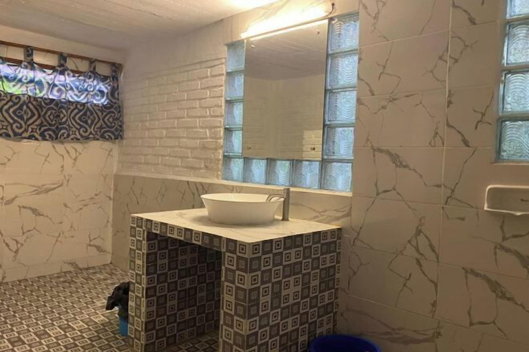 Bathroom 3, Bagus Bay Homestay, Samosir