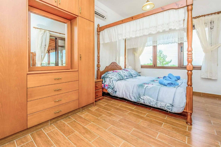 Bedroom 2, Villa Aphrodite Argaka