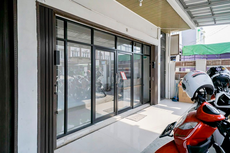 Others 4, RedDoorz @ Jalan Pangeran Tirtayasa Lampung 2, Bandar Lampung