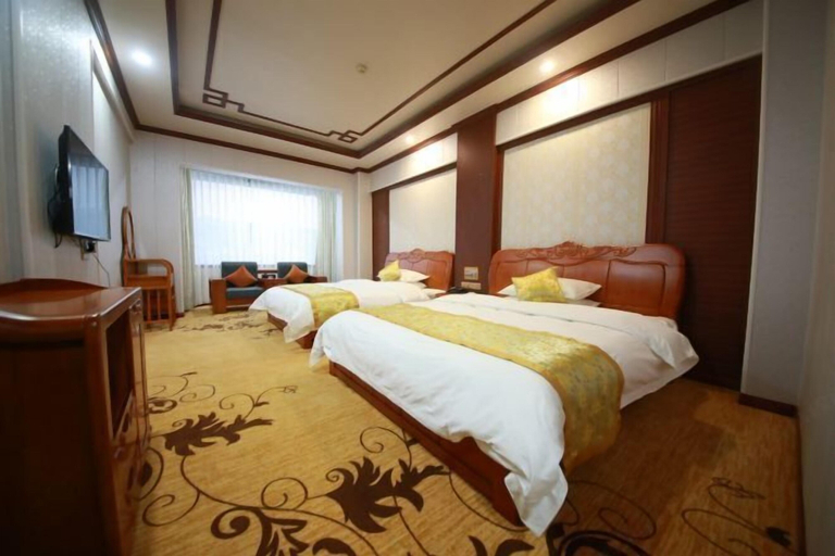 Bedroom 3, Family Portrait Grand Hotel, Chenzhou