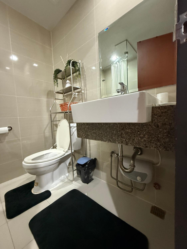 Bathroom, One Uptown Residences BGC, Taguig
