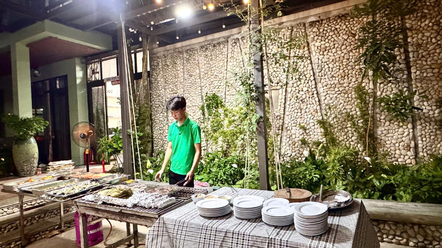 Food & Drinks 3, PHOENIX MINH CHÂU HOTEL , Vân Đồn