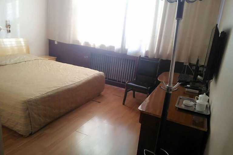 Bedroom 5, Daguang Hotel, Turfan