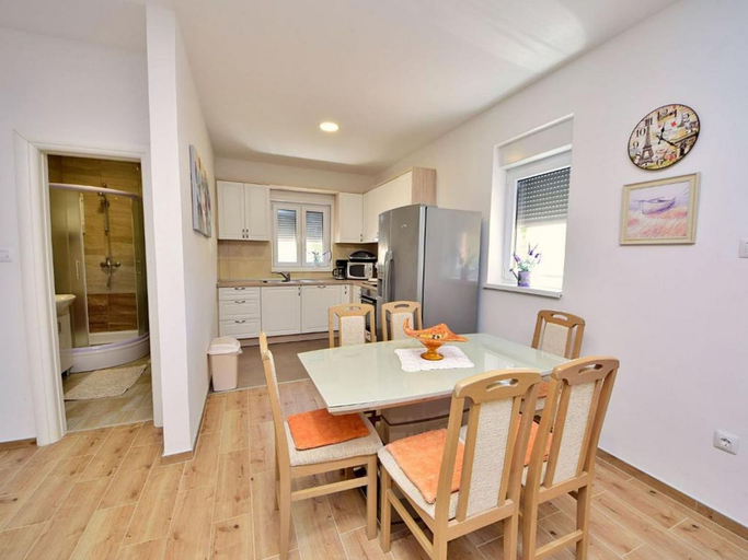 Room 4, Holiday Home Amaya in Vrgorac, Vrgorac