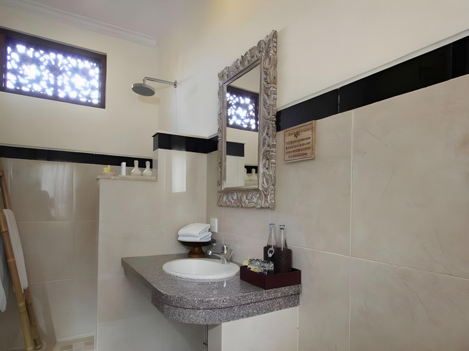 Bathroom 4, Mawa House, Gianyar