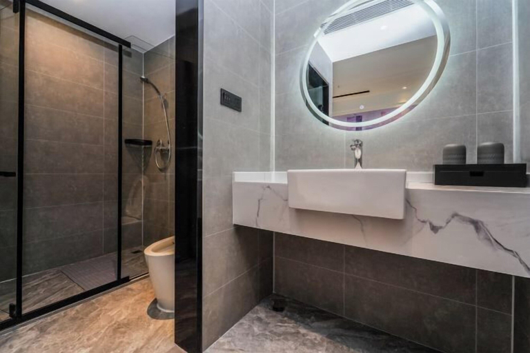 Bathroom 4, Rest Motel, Shanghai