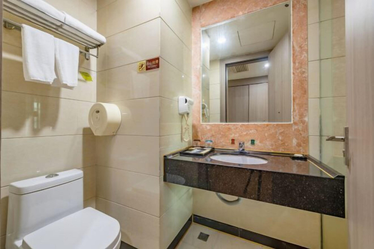 Bathroom 3, Shenzhen Aitingbao Hotel, Shenzhen