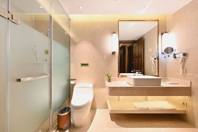 Bathroom 5, Vienna International Hotel , Changchun, Changchun
