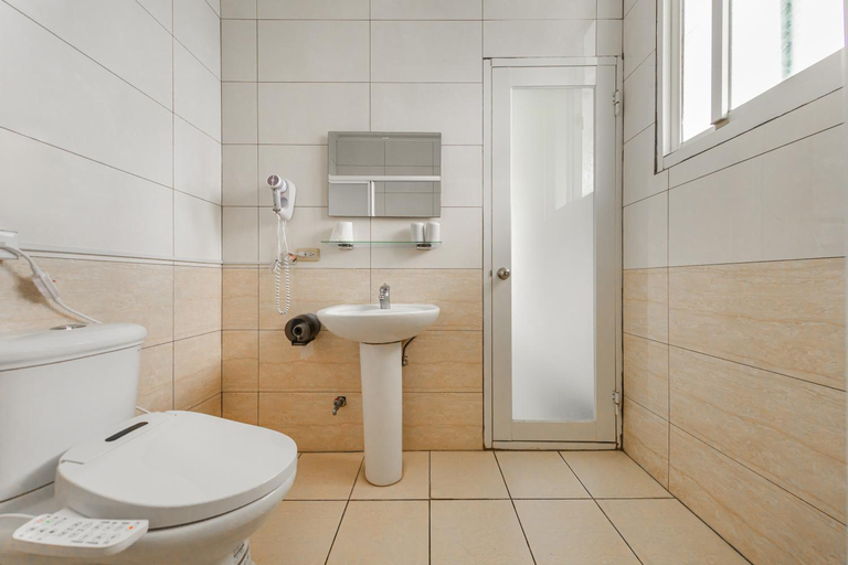 Bathroom 2, 米堤園民宿, Miaoli