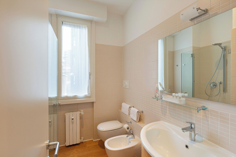 Bathroom 3, easyhomes - Piazza Erculea, Milano