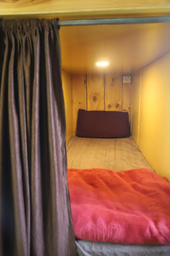 Bedroom 2, Backpacker's Stop, Kullu