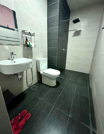 Bathroom 5, #Free Netflix 1BR Troika Kota Bharu By AGhome, Kota Bharu