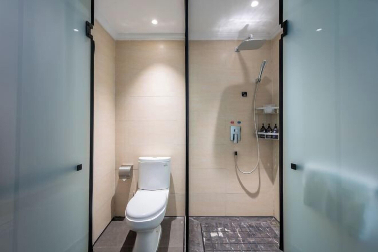 Bathroom 2, Xiangshui Yabang Yicheng Hot Spring Hotel, Yancheng
