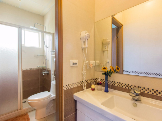 Bathroom 2, Maple288 Hostel, Hualien