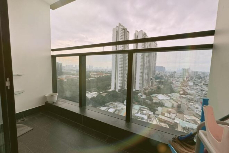 Room 5, Elegant High-Class Apartment, District 7