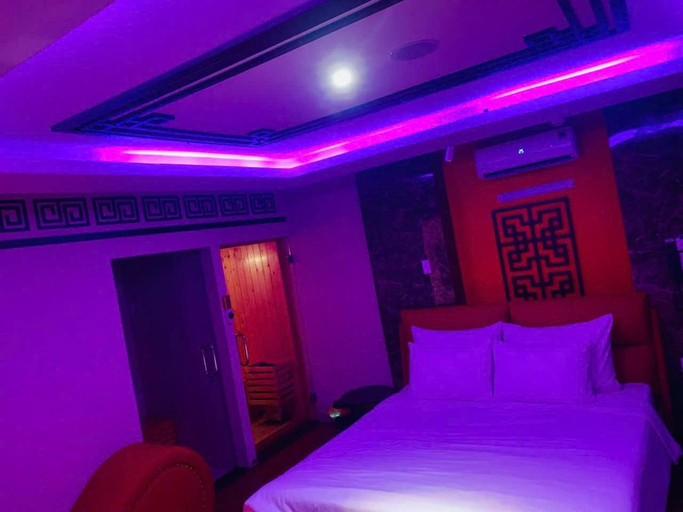5, Lan Kwai fong Hotel, Bình Chánh