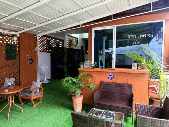 Food & Drinks 4, Ree House, Wattana