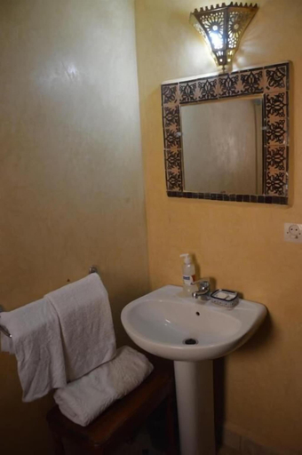 Bathroom 3, Riad oumkaltoum, Fès