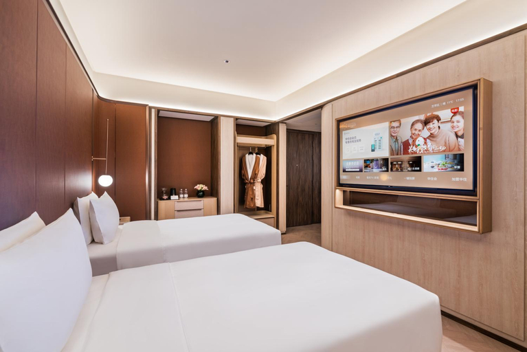 Bedroom 2, Crystal Hotel Yantai Binhai Square, Yantai