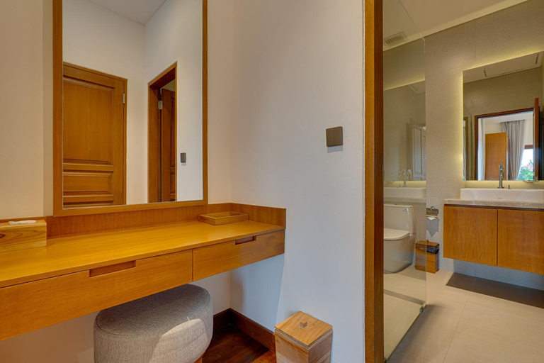 Bathroom 4, New! Villa Taman Seminyak 01 near Double Six Beach, Denpasar