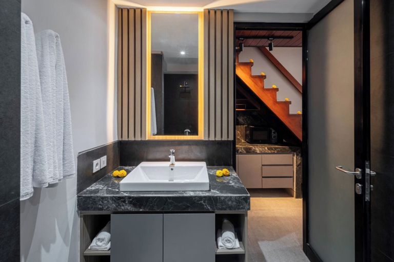 Bathroom 4, The New Moon Umalas, Badung
