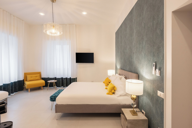 Room 5, ViSi di napoli, Napoli