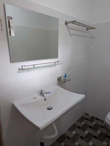 Bathroom 4, Wellassa Hillside Villa, Badulla