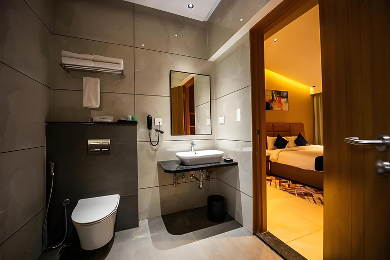 Bathroom, Ananthyam Resort by Anukulas, Vellore