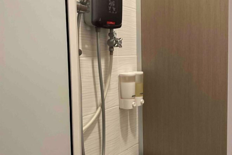 Room 3, leisurecorner 25, Seberang Perai Tengah