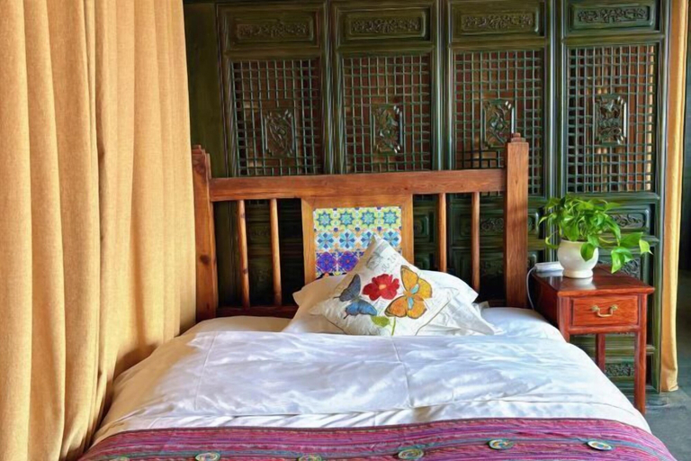 Bedroom 3, Ten Courtyard Inn, Lijiang
