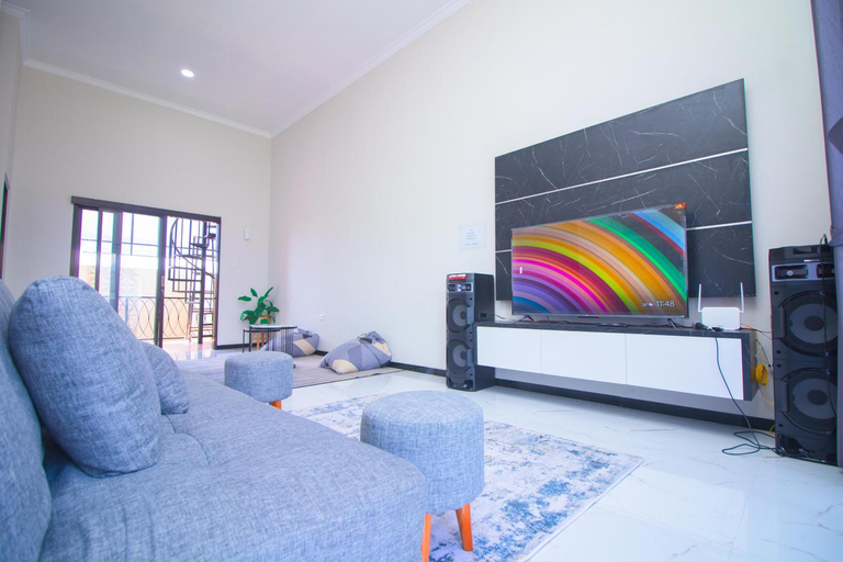 Bedroom, Villa Azzalea | Private Pool & Rooftop, Malang