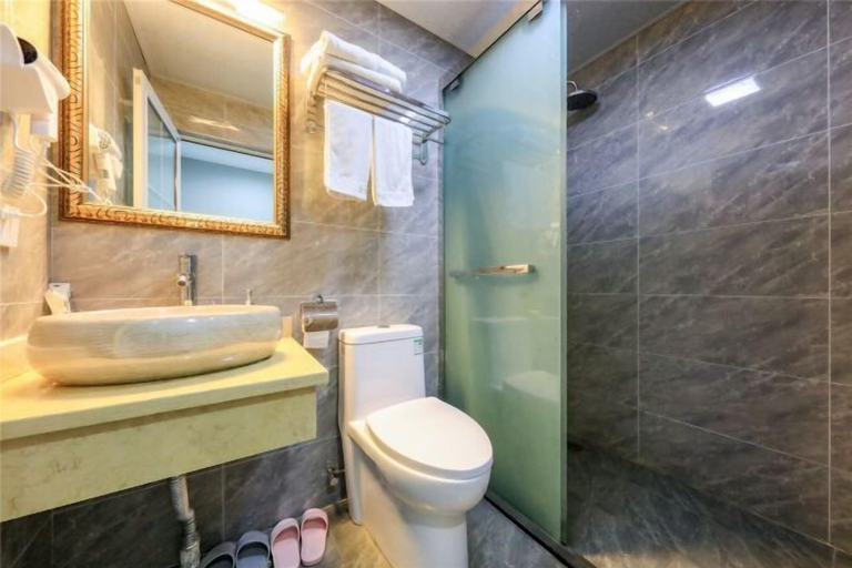 Bathroom 3, Qidian Esports Hotel, Chongqing