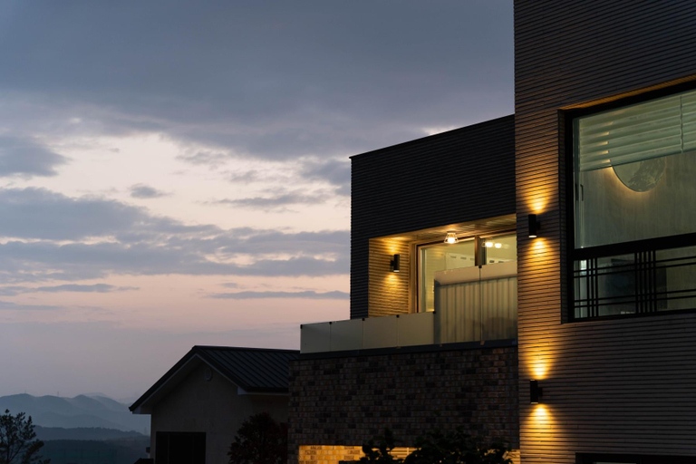 Exterior view 4, Gyeongju Sky Flower Astro Pool Villa, Gyeongju