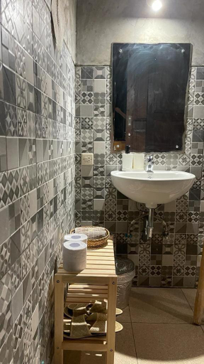 Bathroom 3, Pemulan House, Gianyar