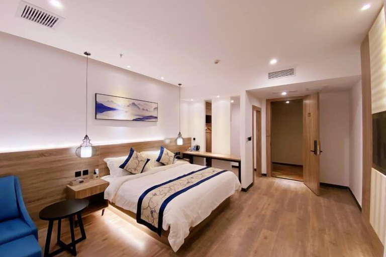 Bedroom 4, Flower Seasons Hotel, Bijie