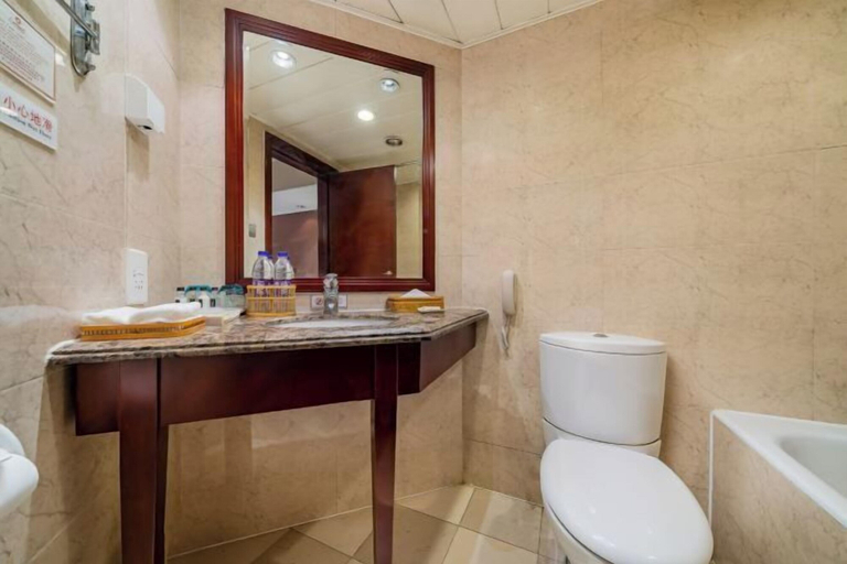 Bathroom 3, Landmark Towers Hotel, Beijing