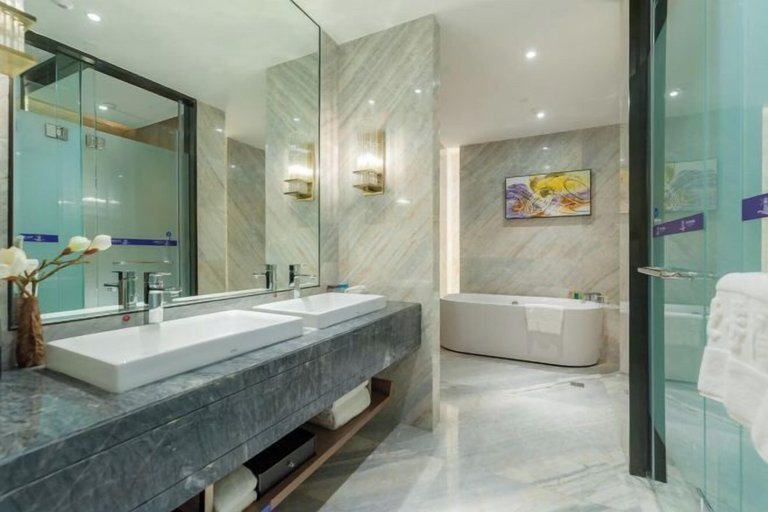 Bathroom 4, Chengtou Gangwan Hotel, Zunyi