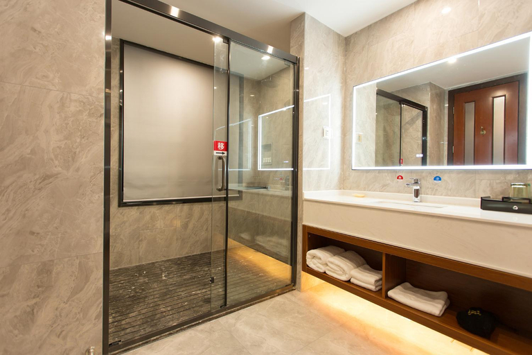 Bathroom 5, Nan Guo Hotel, Guangzhou